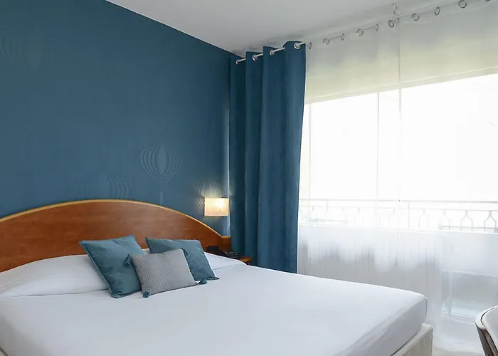 Hotell Novalaise Plage 2*