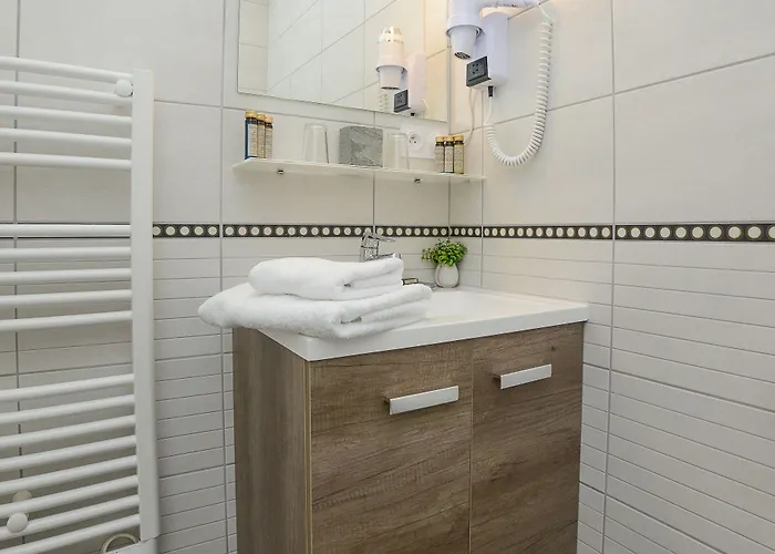 Novalaise Plage Hotell Novalaise