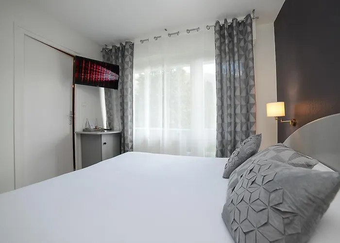 Hotell Novalaise Plage 2*
