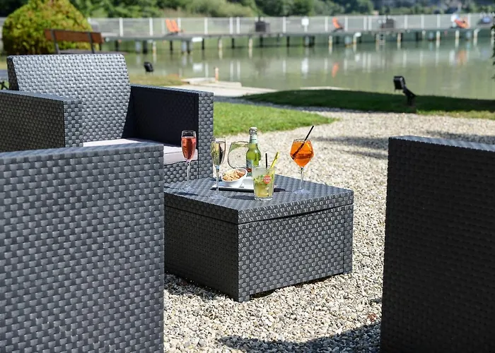 Novalaise Plage Hotell