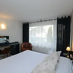 Novalaise Plage Hotel