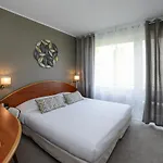 Novalaise Plage Hotel 2*