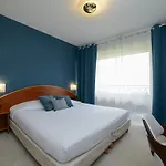 Novalaise Plage Hotel