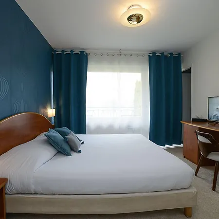 Novalaise Plage Hotel