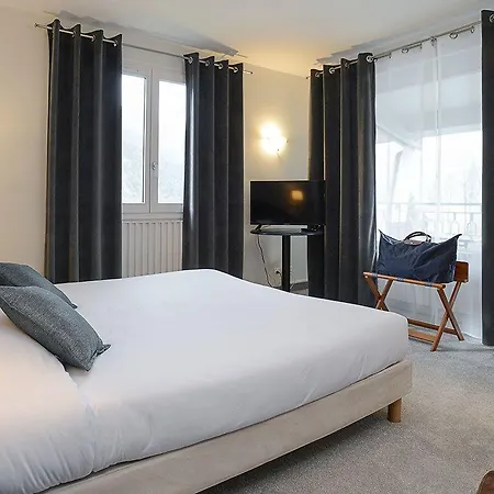 Hotel Novalaise Plage 2*