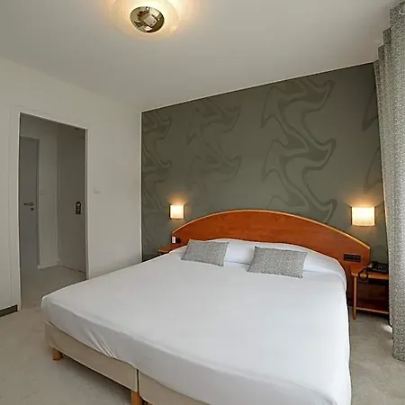 Novalaise Plage Hotel Novalaise