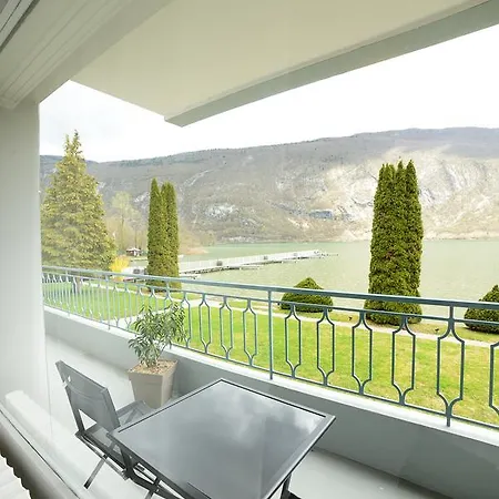 Novalaise Plage Hotel Novalaise