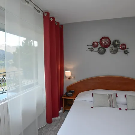 Novalaise Plage Hotel