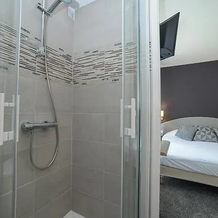 Hotel Novalaise Plage 2*