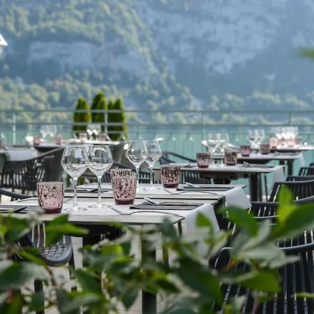 Novalaise Plage 2* Novalaise