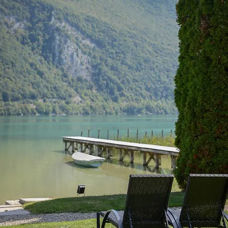 Hotel Novalaise Plage
