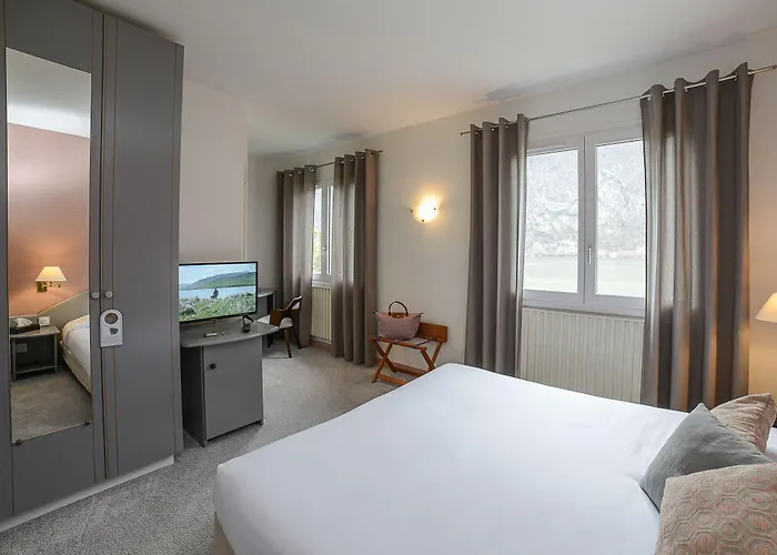Novalaise Plage Hotell Novalaise