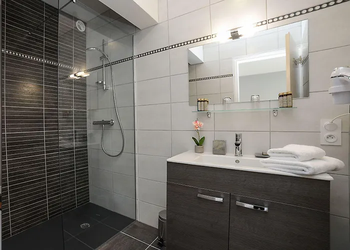 Hotell Novalaise Plage 2*