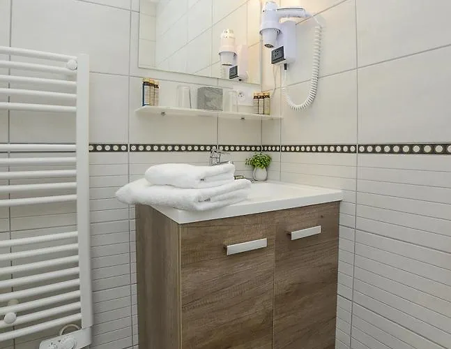 Novalaise Plage Hotell Novalaise